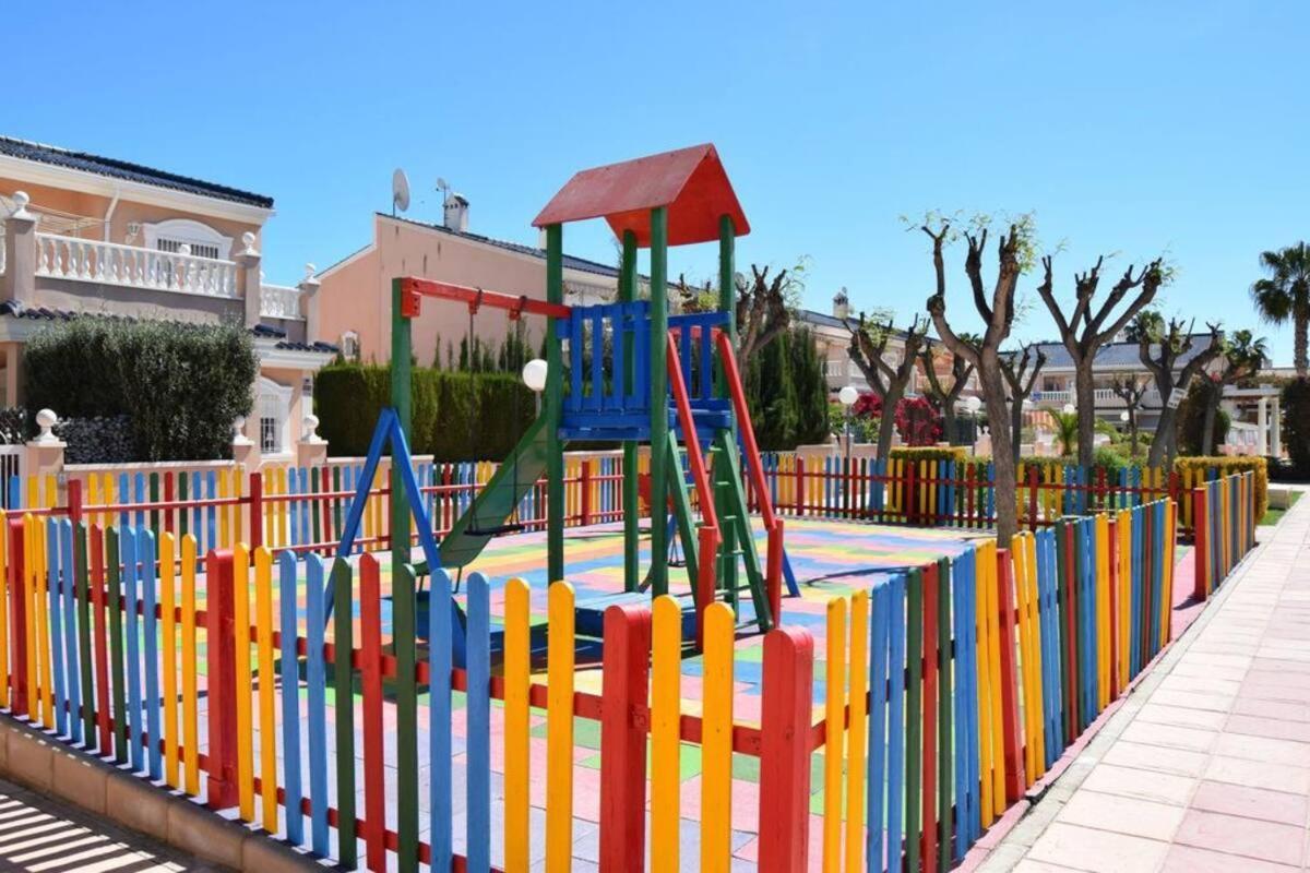 Gran Alicante Bungalow In Beach Resort Puerto Marino Εξωτερικό φωτογραφία